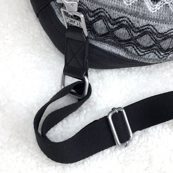 TOMS Seeker Weekender Bag in Black Multi Sweater Felt - Picture 10 of 15